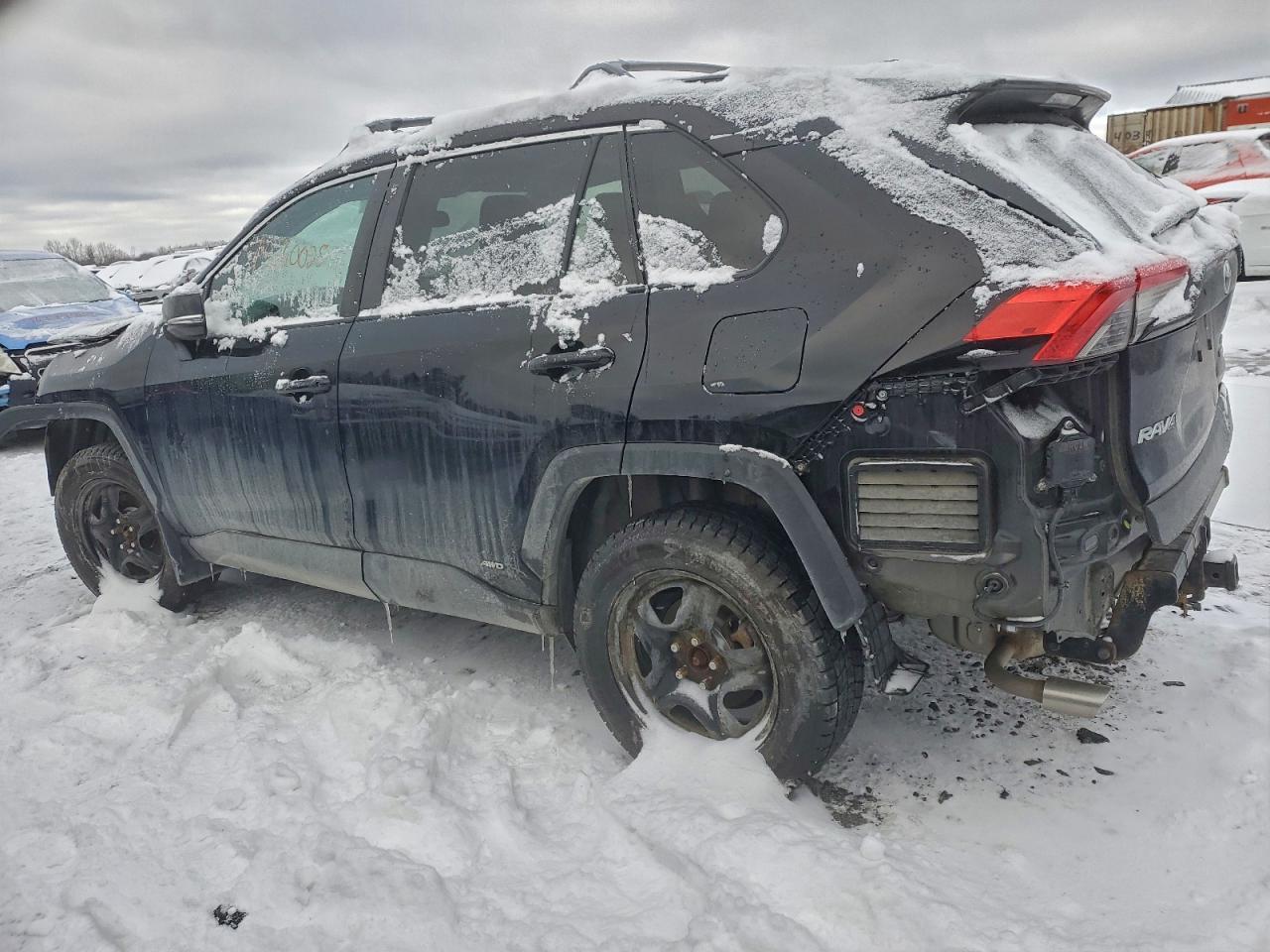 2022 Toyota Rav4 Le - Image 2