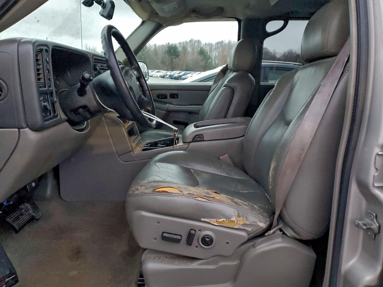 2005 GMC Yukon Xl K1500 - Image 7