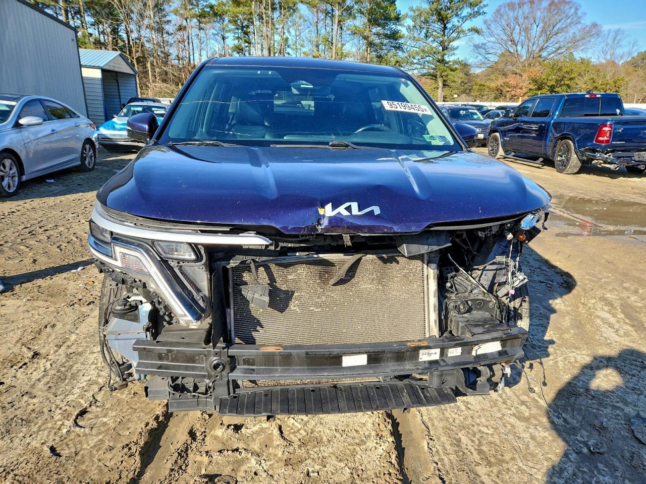 2022 Kia Carnival Lx - Image 5