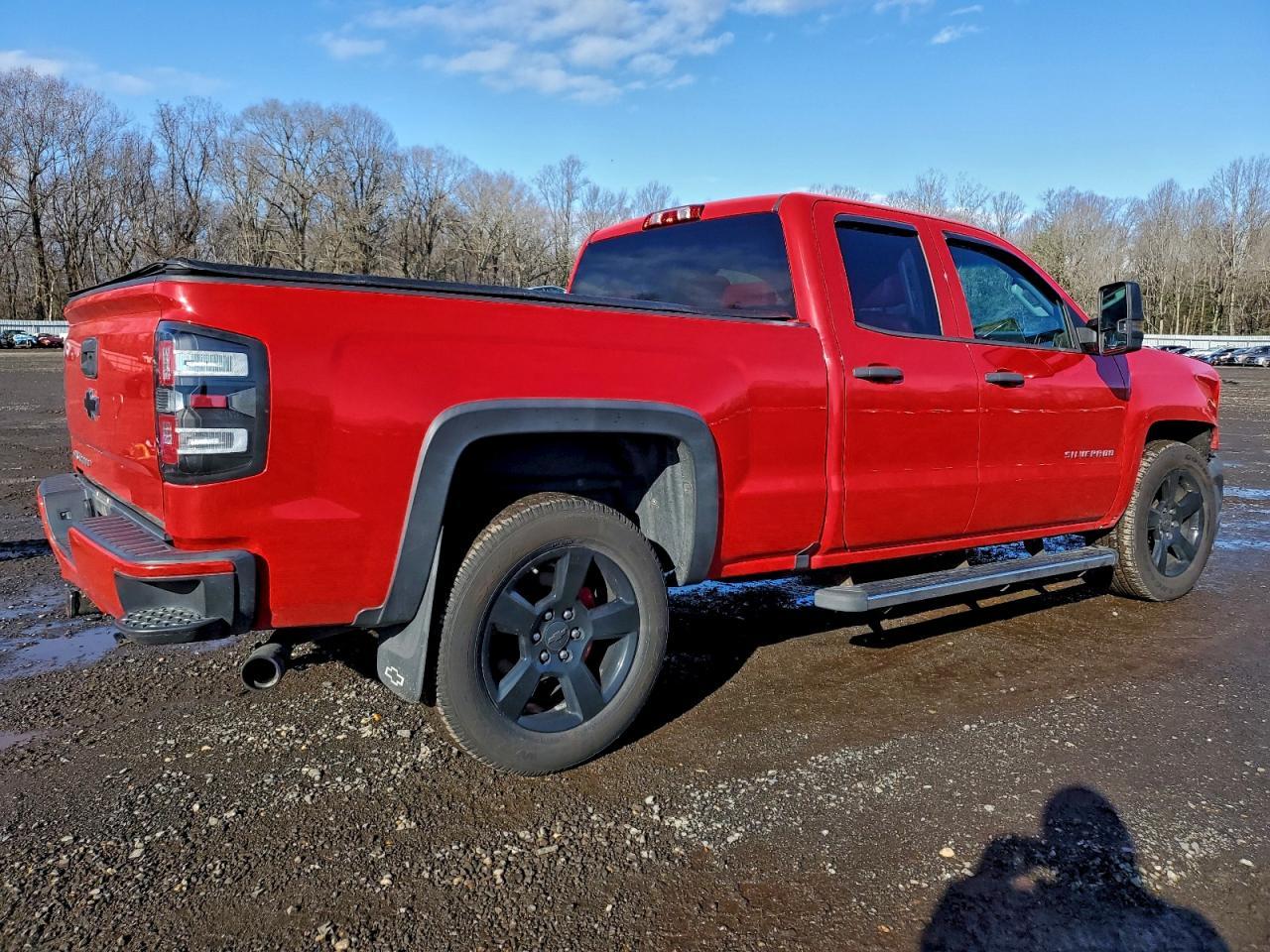 2017 Chevrolet Silverado C1500 Custom - Фото 3