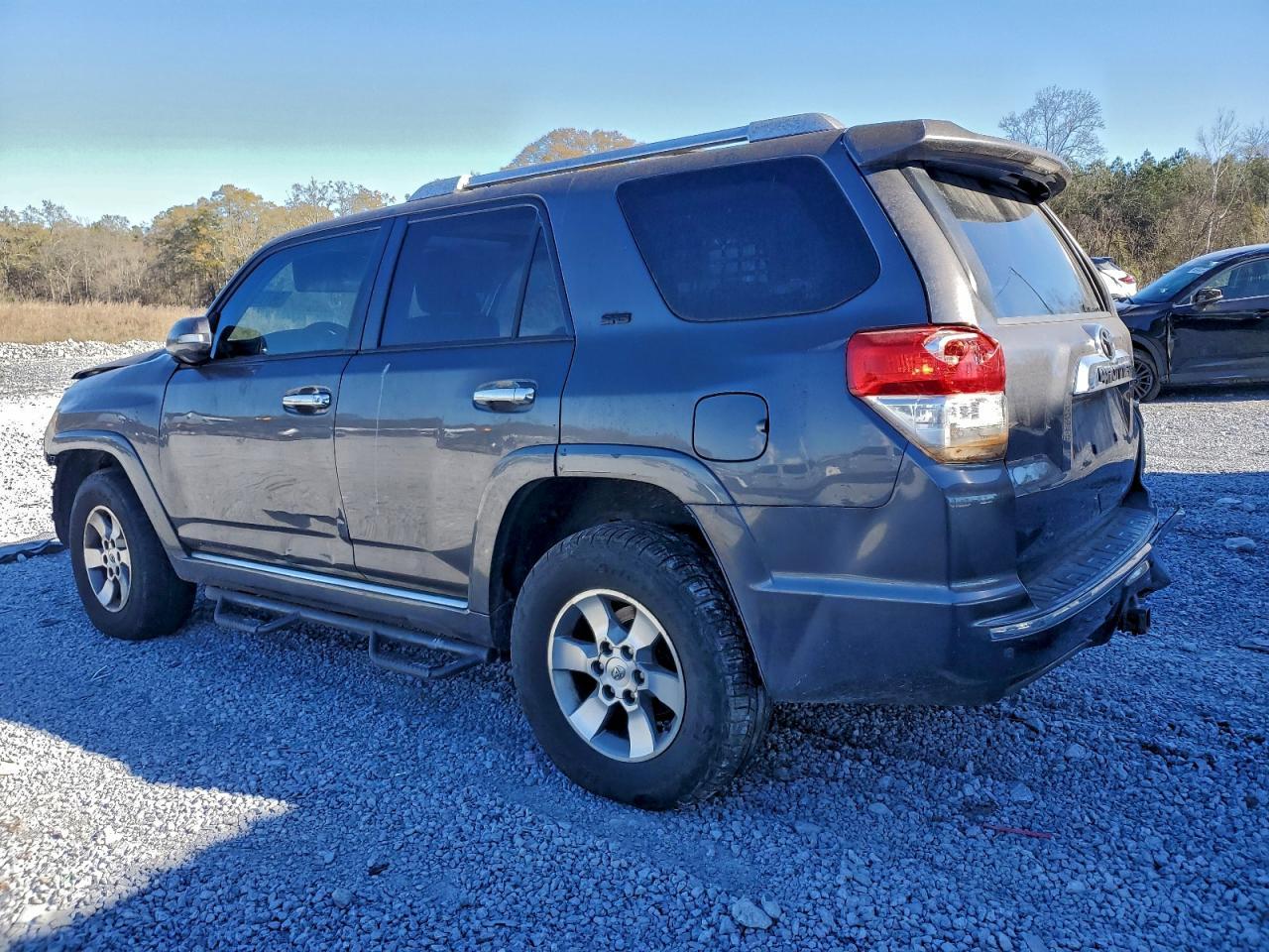 2011 Toyota 4Runner Sr5 - Image 2