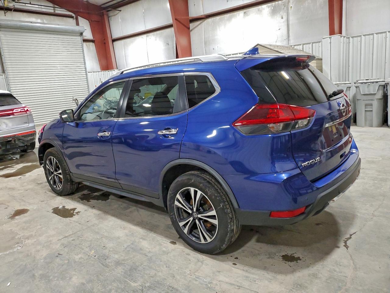 2019 Nissan Rogue S - Image 2