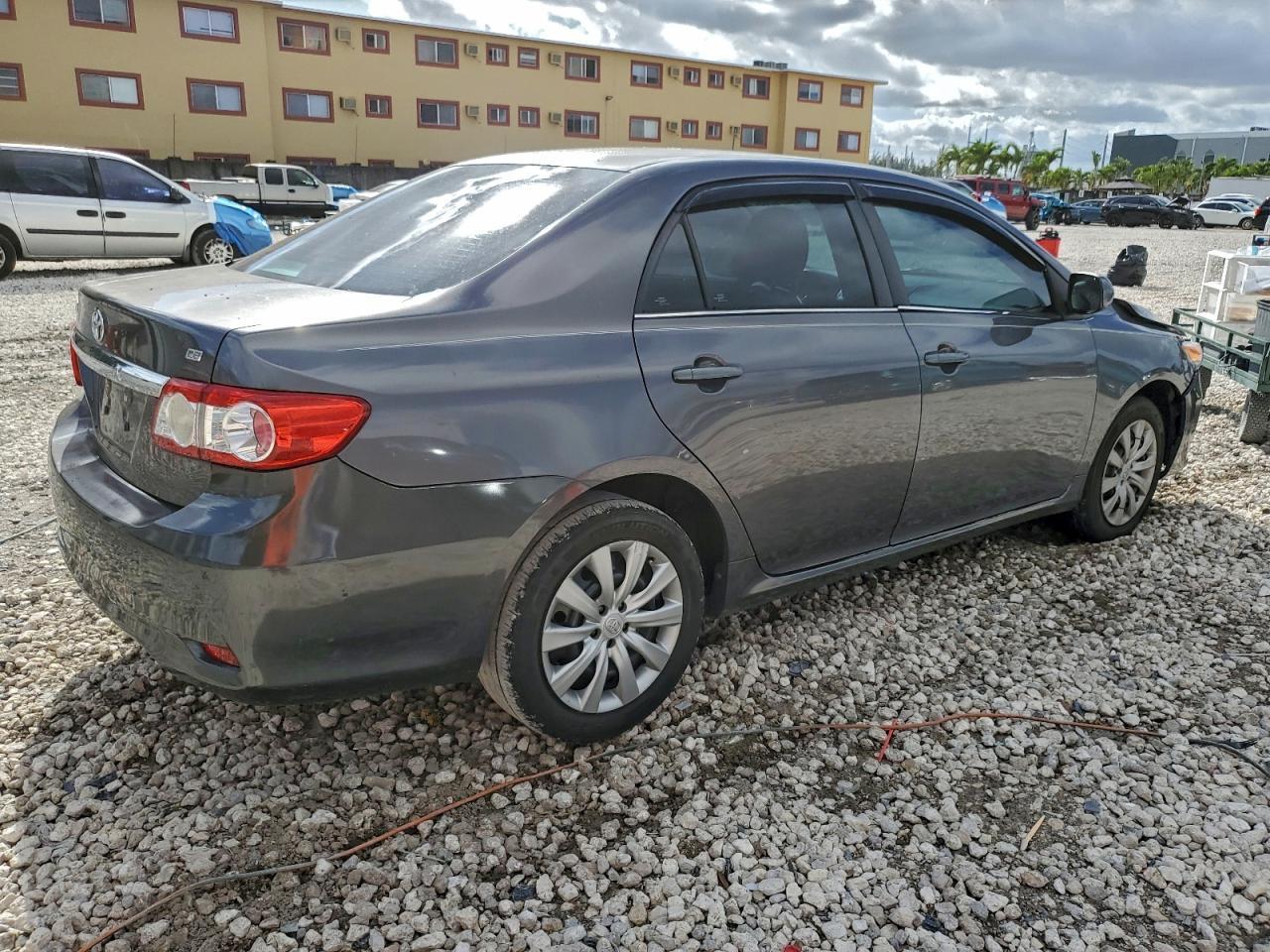 2013 Toyota Corolla Base - Image 3