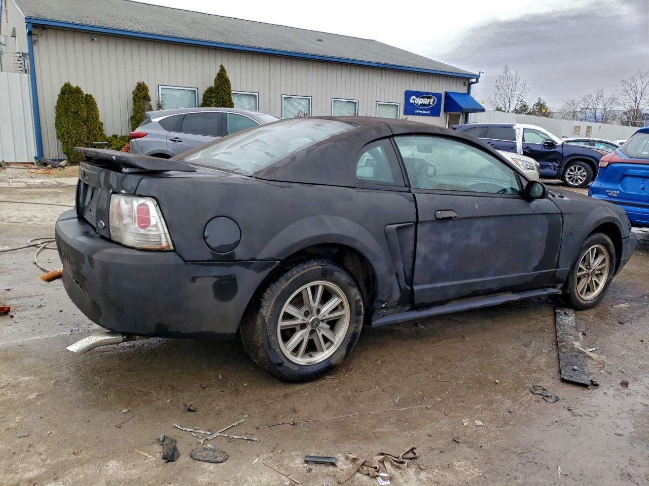 2002 Ford Mustang - Image 3