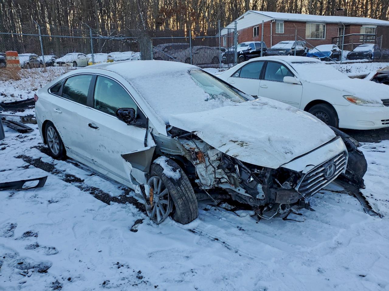2019 Hyundai Sonata Se - Image 4