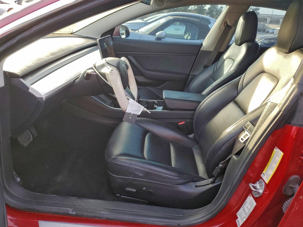 2018 Tesla Model 3 - Image 7