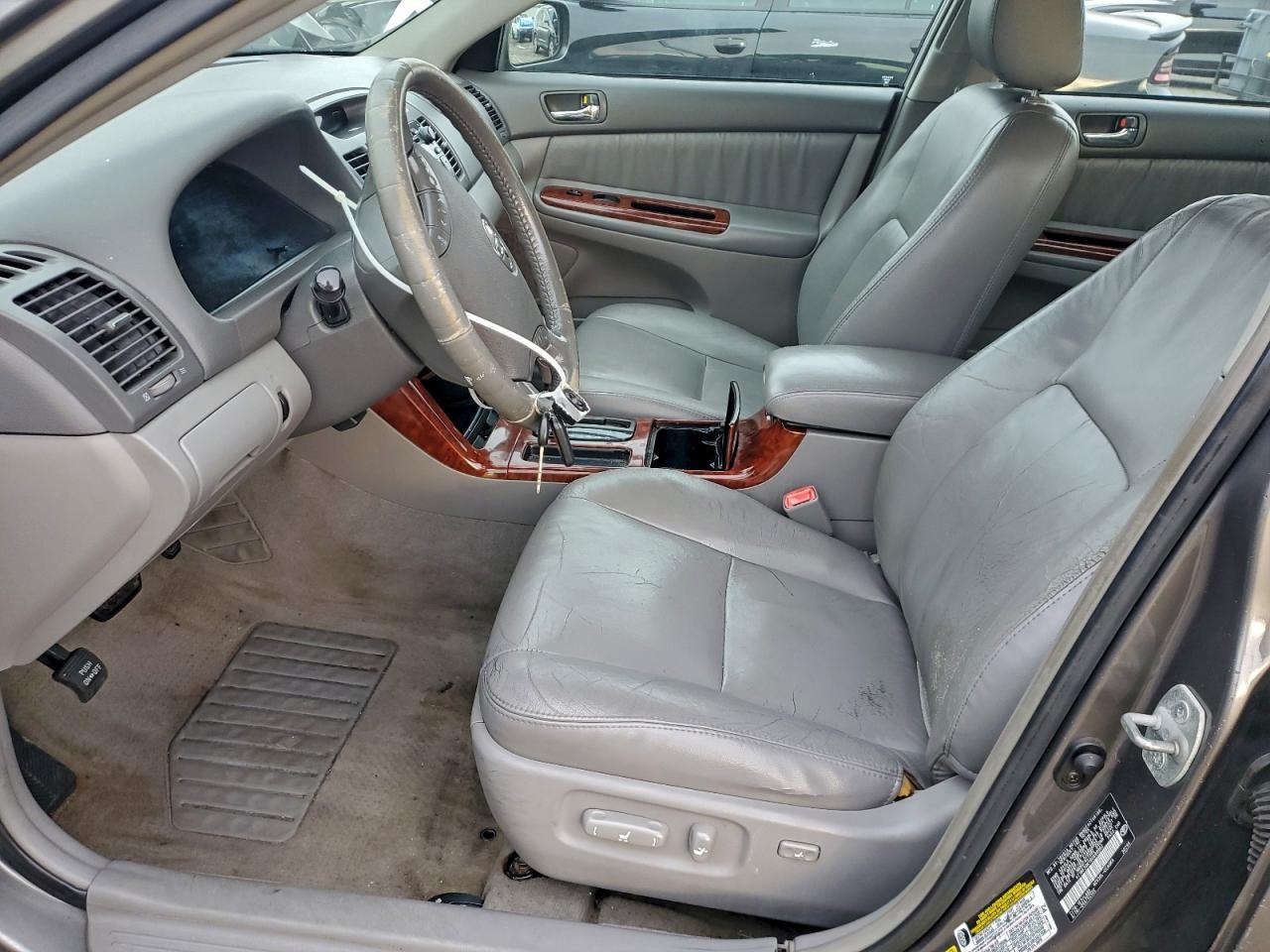 2006 Toyota Camry Le - Image 7
