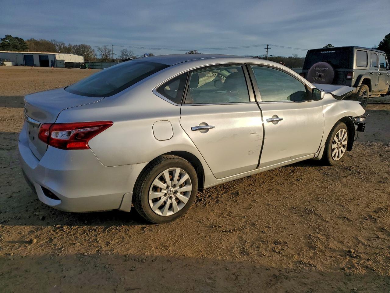 2019 Nissan Sentra S - Фото 3