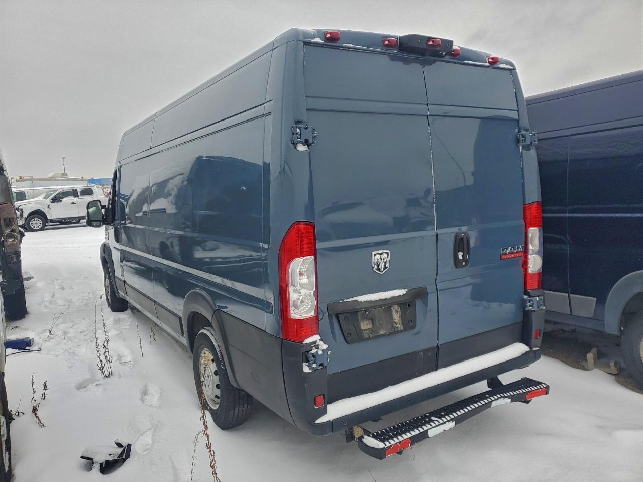 2020 Ram Promaster 3500 Delivery Van - Фото 2