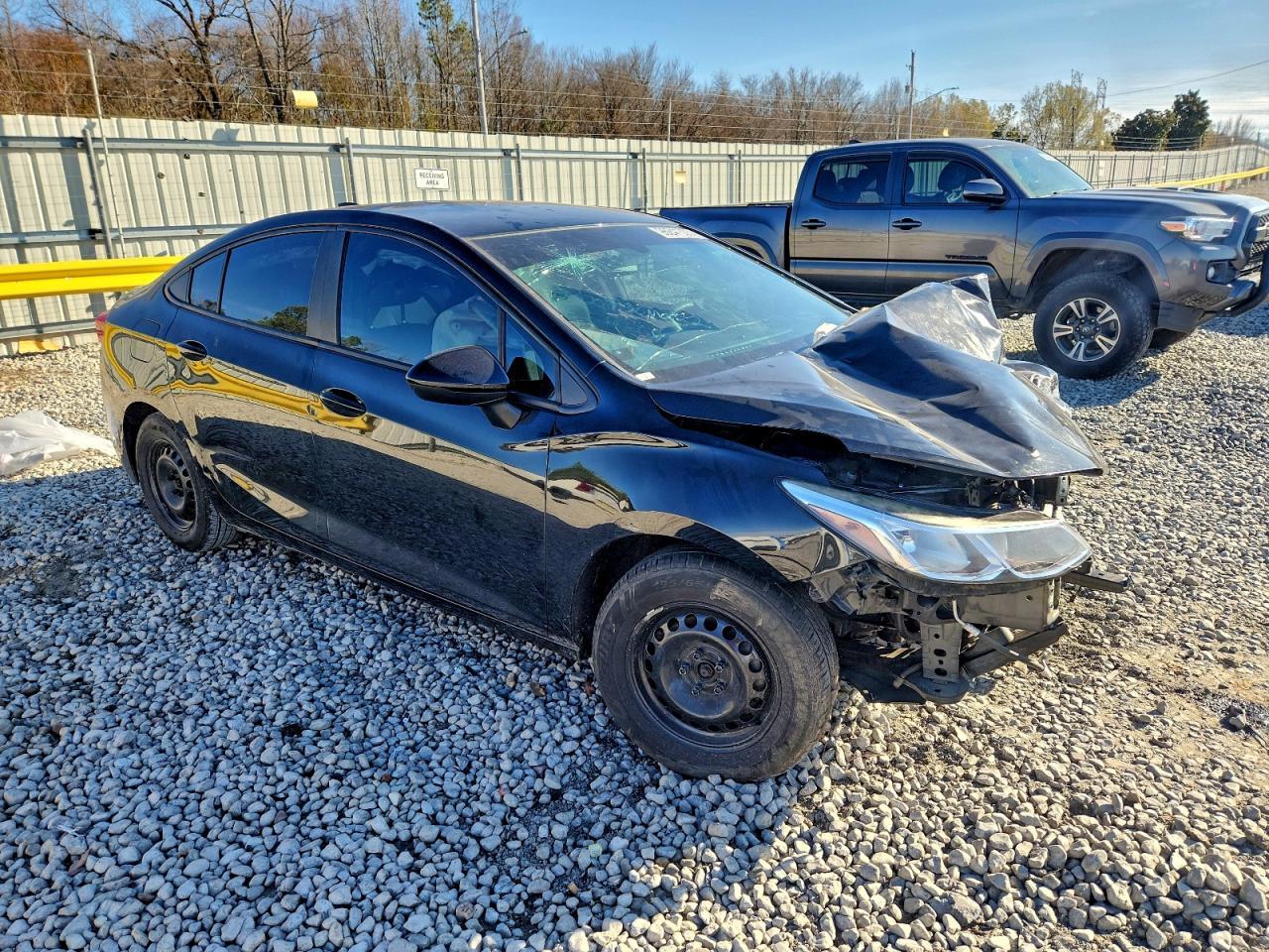 2016 Chev Cruze Ls - Фото 4