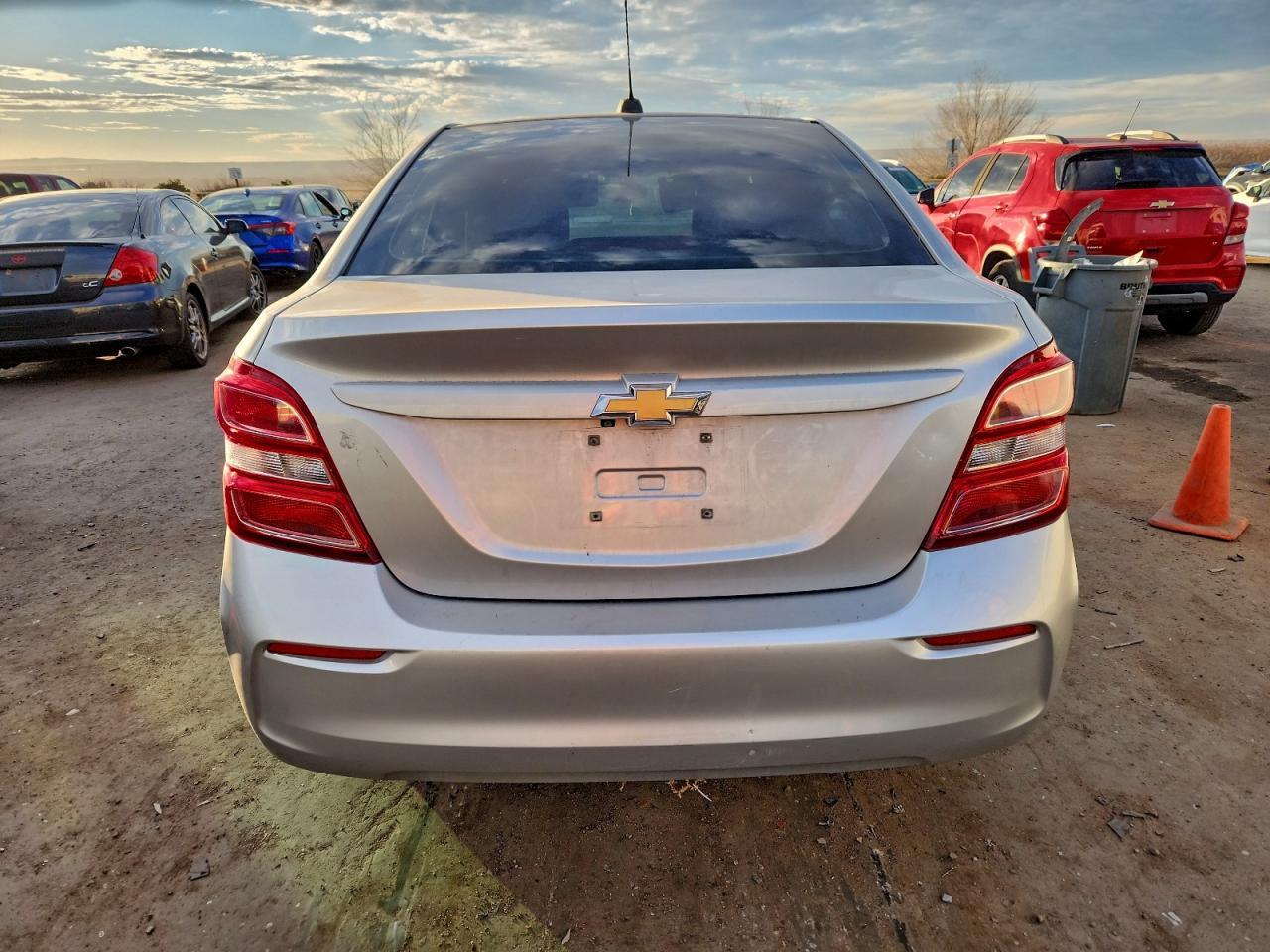 2017 Chevrolet Sonic Lt - Image 6