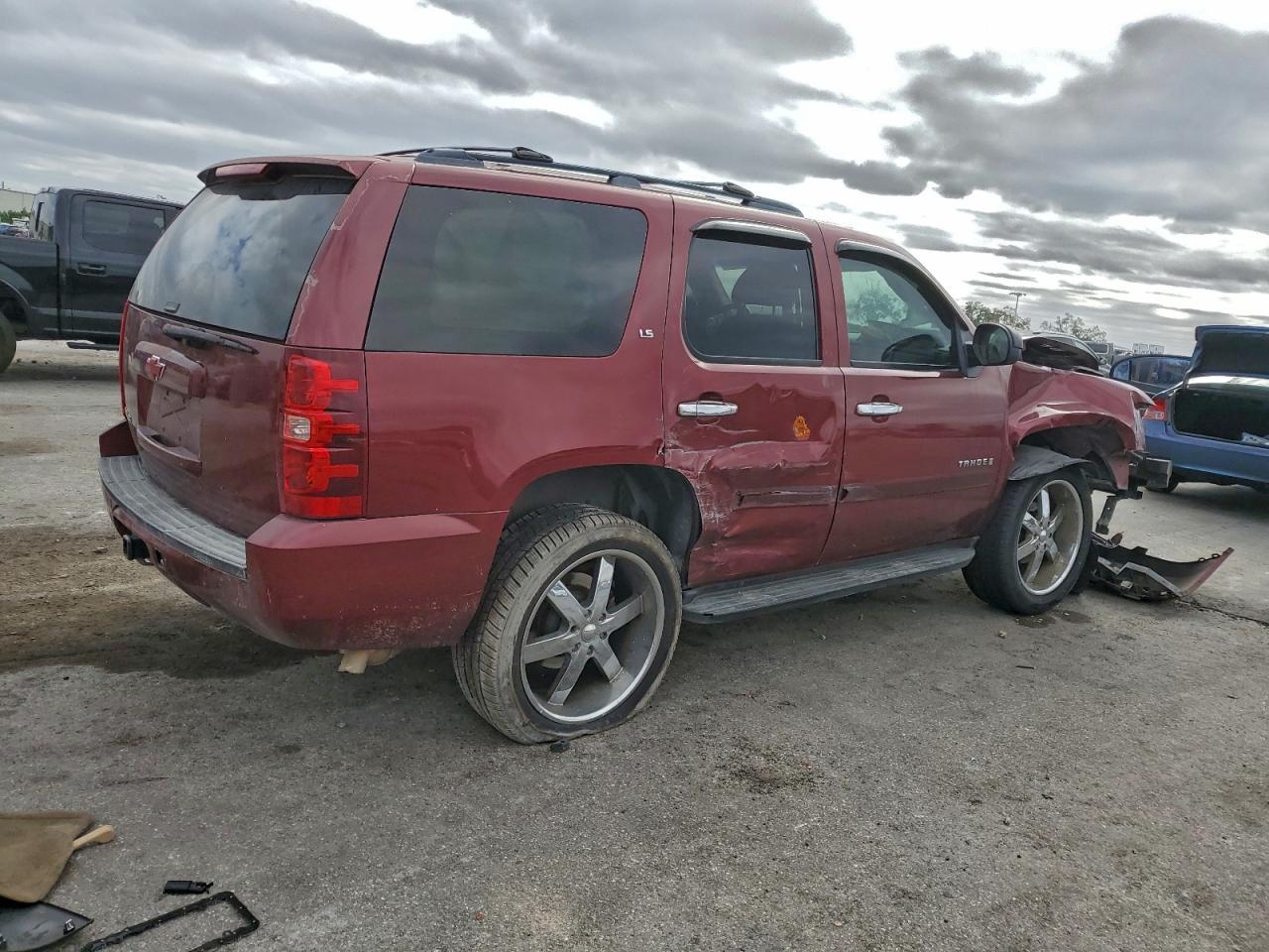 2008 Chevrolet Tahoe C1500 - Image 3