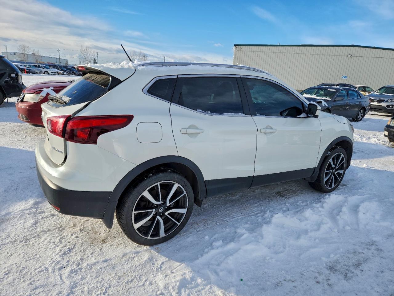 2018 Nissan Rogue Sport S - Image 3