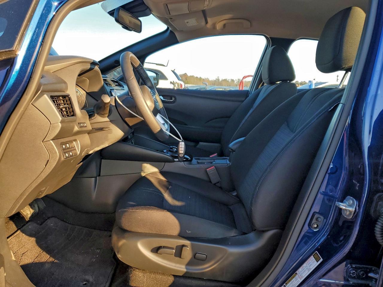 2024 Nissan Leaf Sv Plus - Image 7