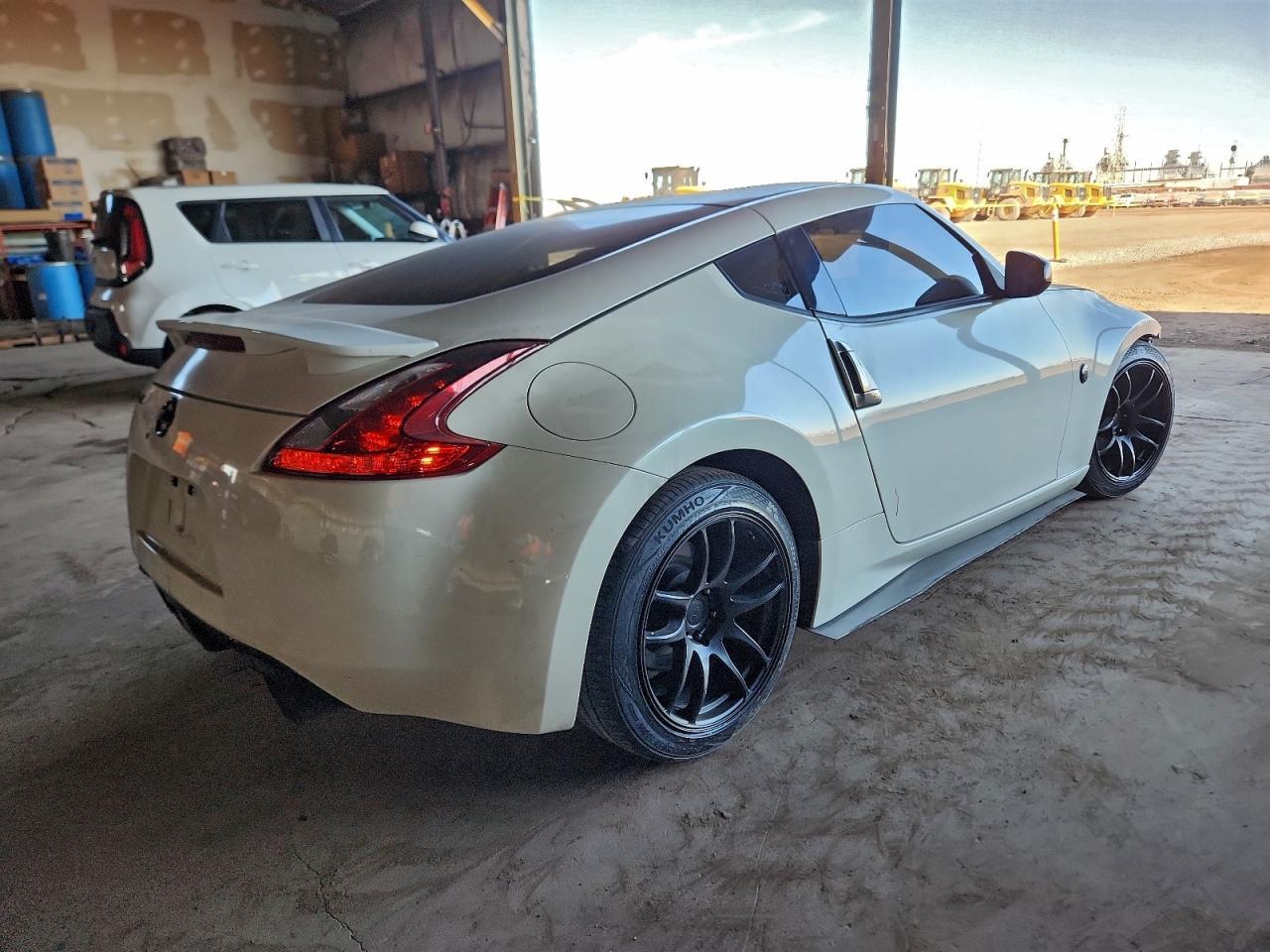 2019 Nissan 370Z Base - Фото 3