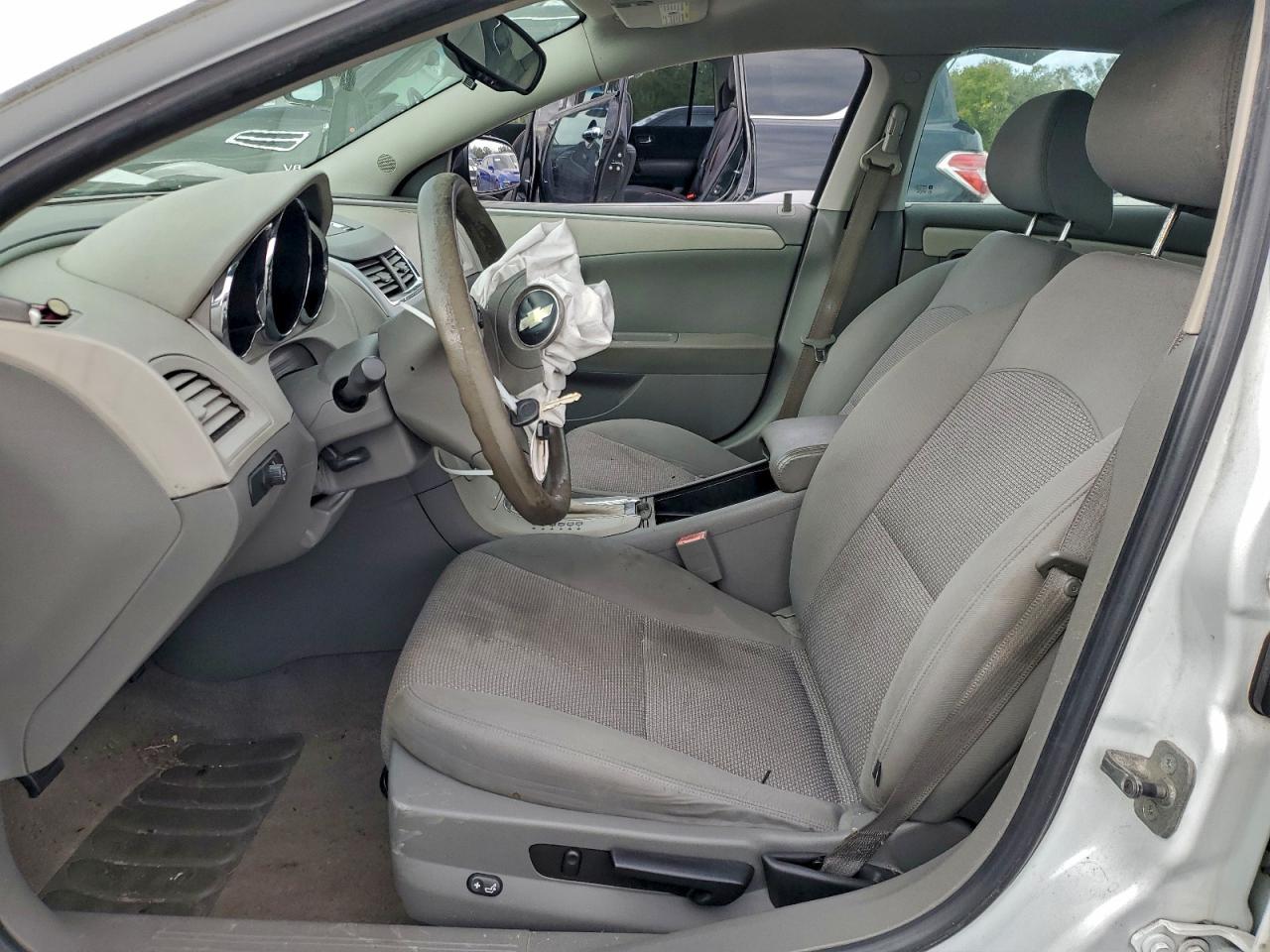 2010 Chevrolet Malibu Ls - Image 7