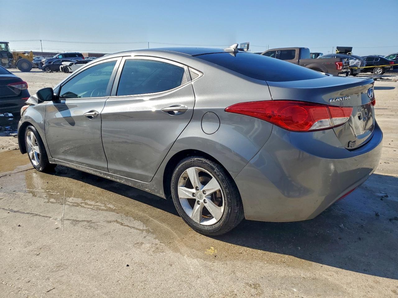 2013 Hyundai Elantra Gls - Фото 2