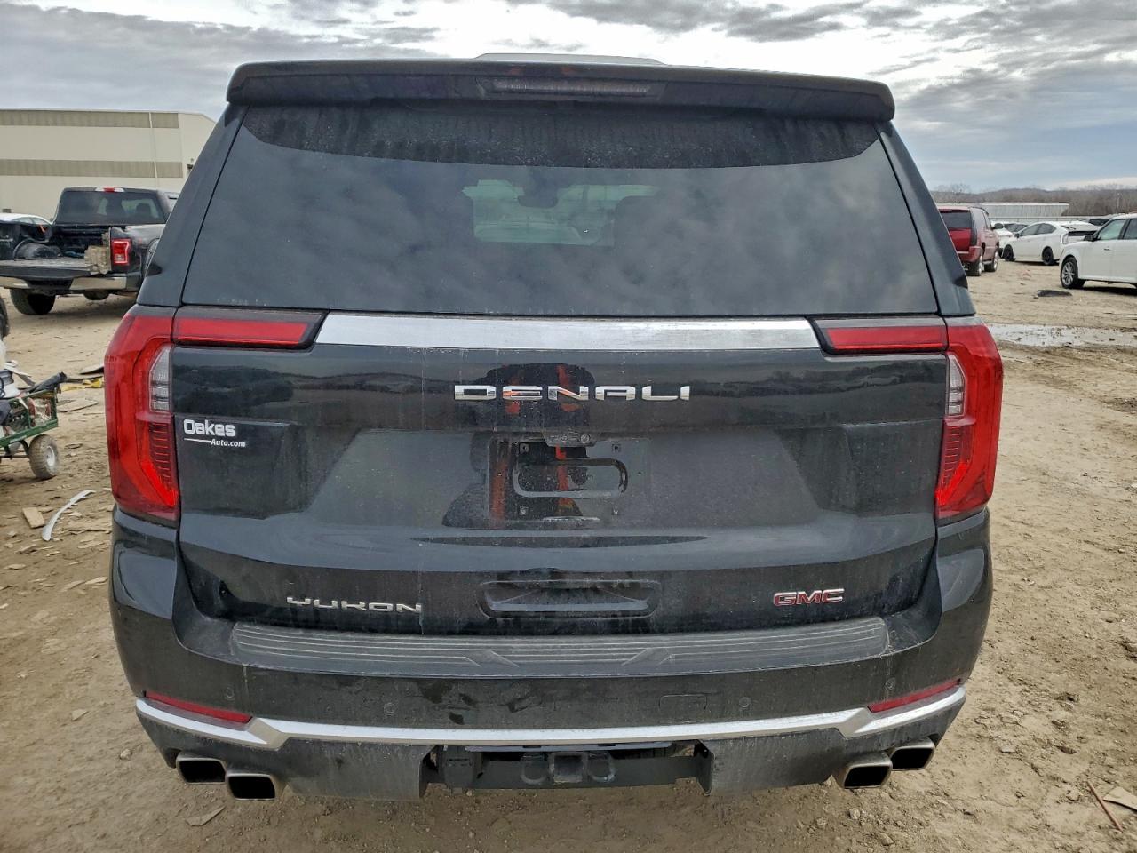 2025 GMC Yukon Denali - Фото 6