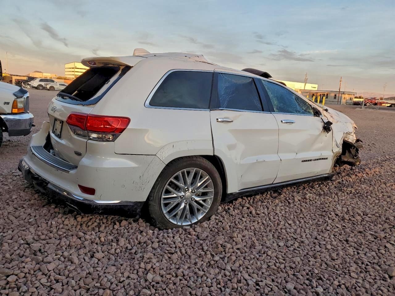 2018 Jeep Grand Cherokee Summit - Фото 3