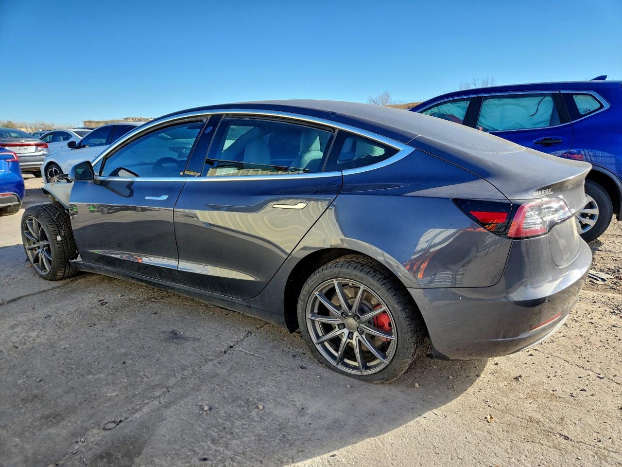 2018 Tesla Model 3 - Фото 2