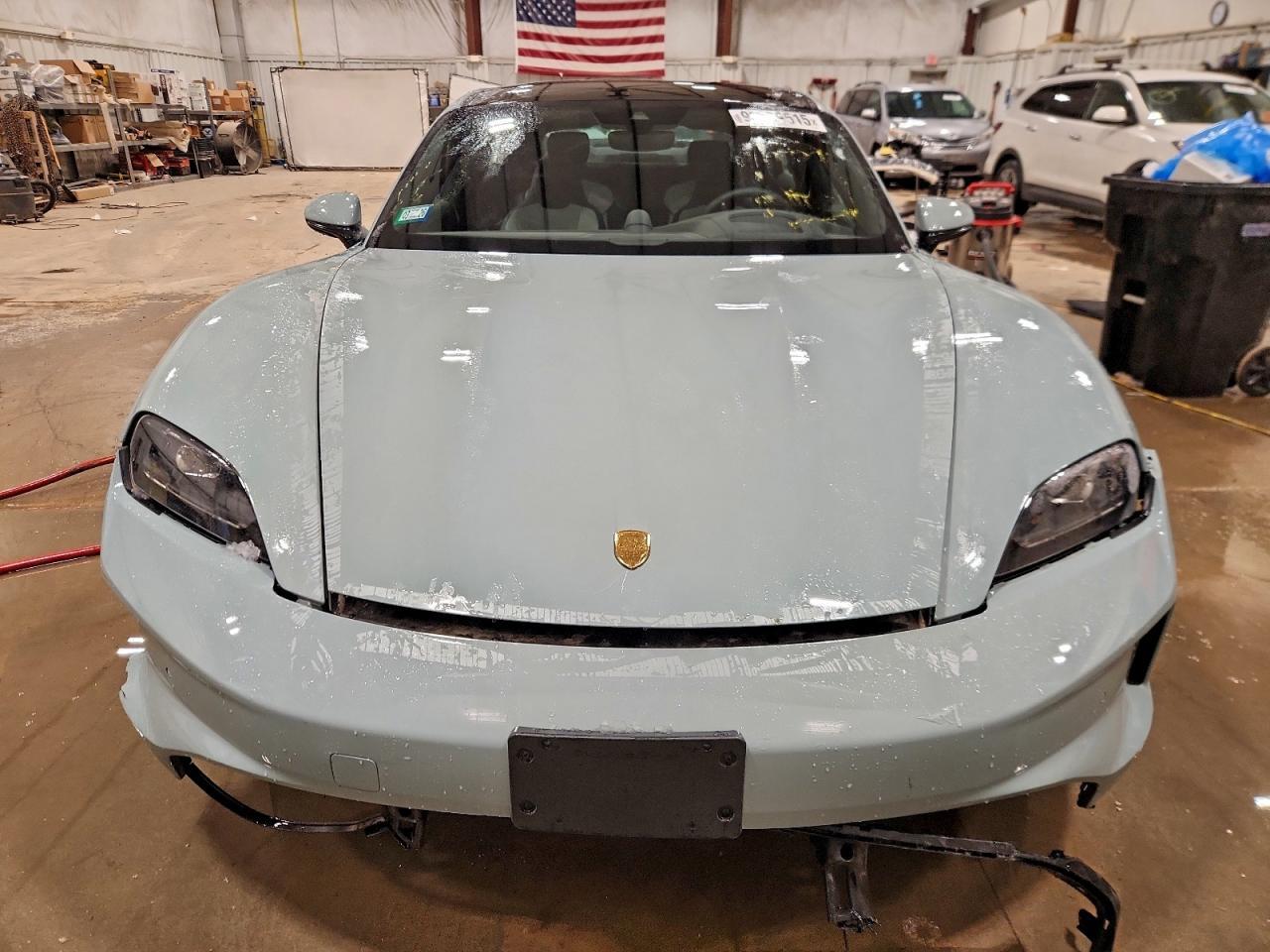 2025 Porsche Taycan Base - Фото 5