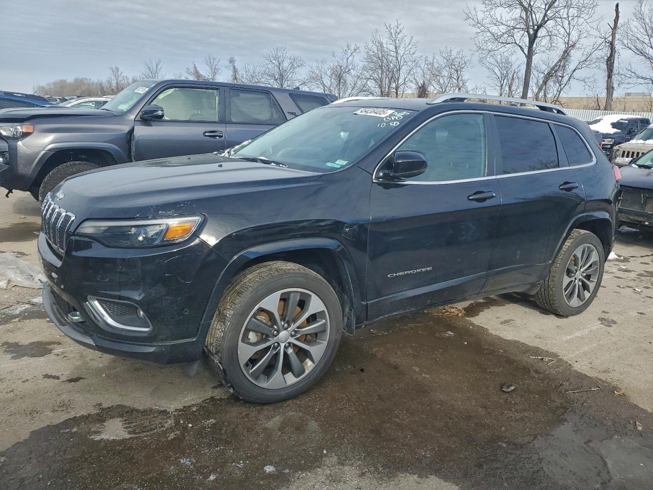 2019 Jeep Cherokee Overland