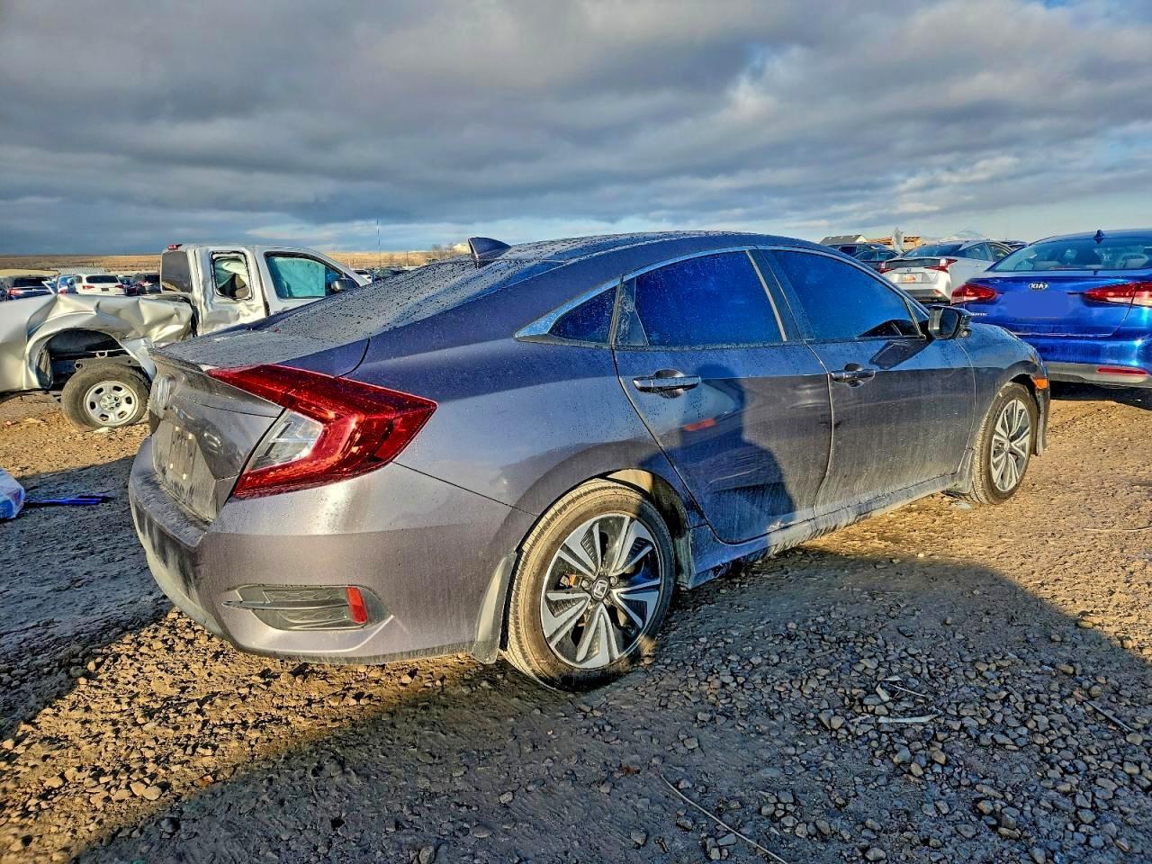 2018 Honda Civic Ex - Image 3