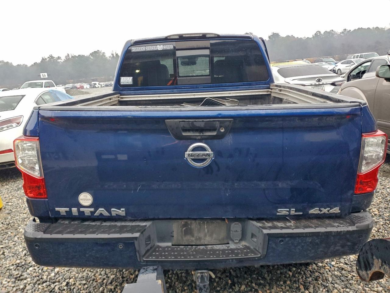 2017 Nissan Titan Sv - Image 6