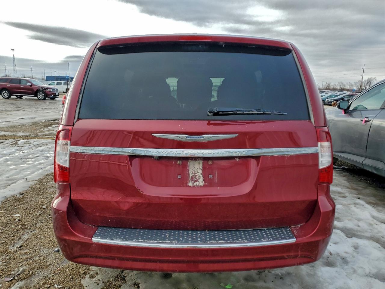 2012 Chrysler Town & Country Touring - Фото 6