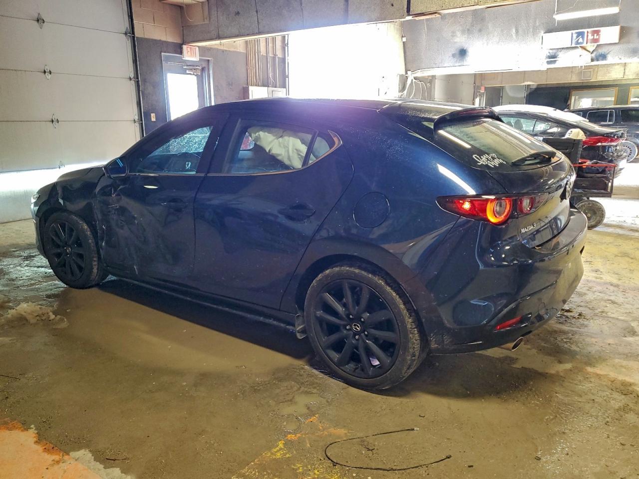 2025 Mazda 3 Select Sport - Фото 2