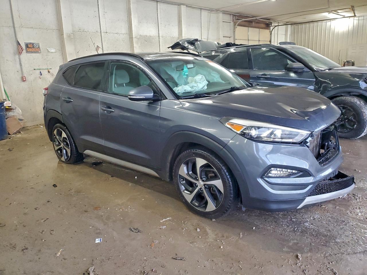 2017 Hyundai Tucson Limited - Image 4