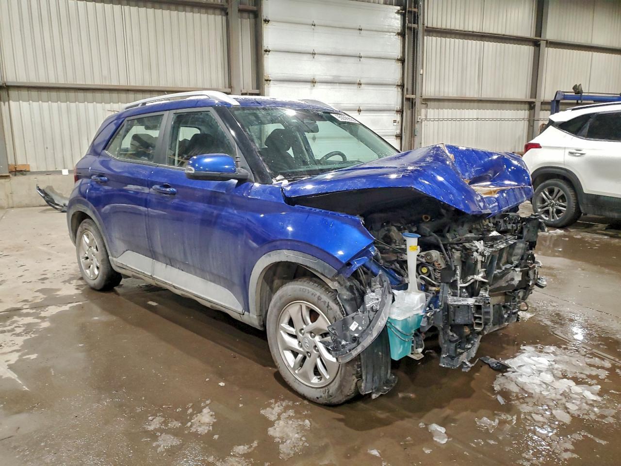 2023 Hyundai Venue Sel - Image 4