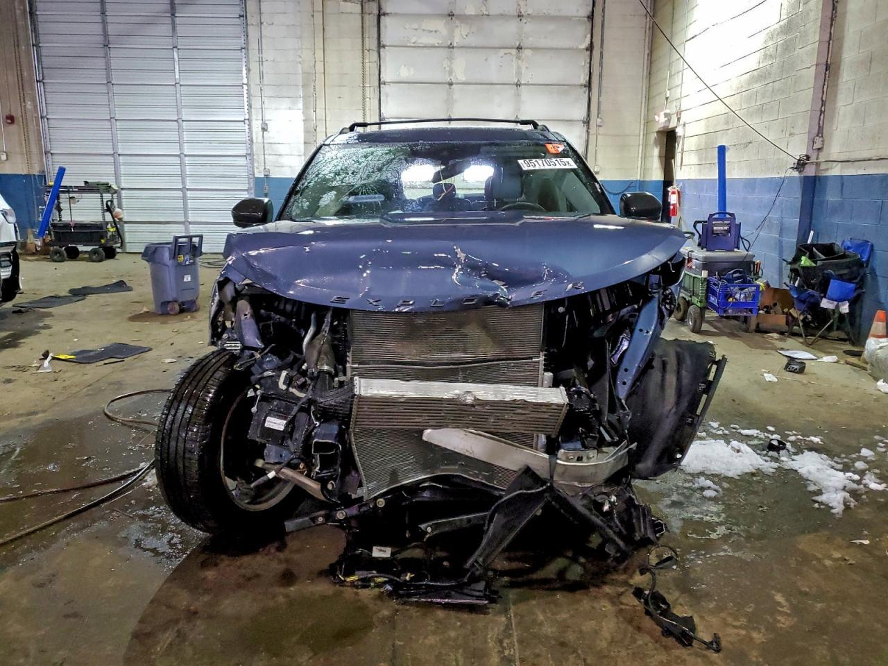 2021 Ford Explorer Xlt - Фото 5