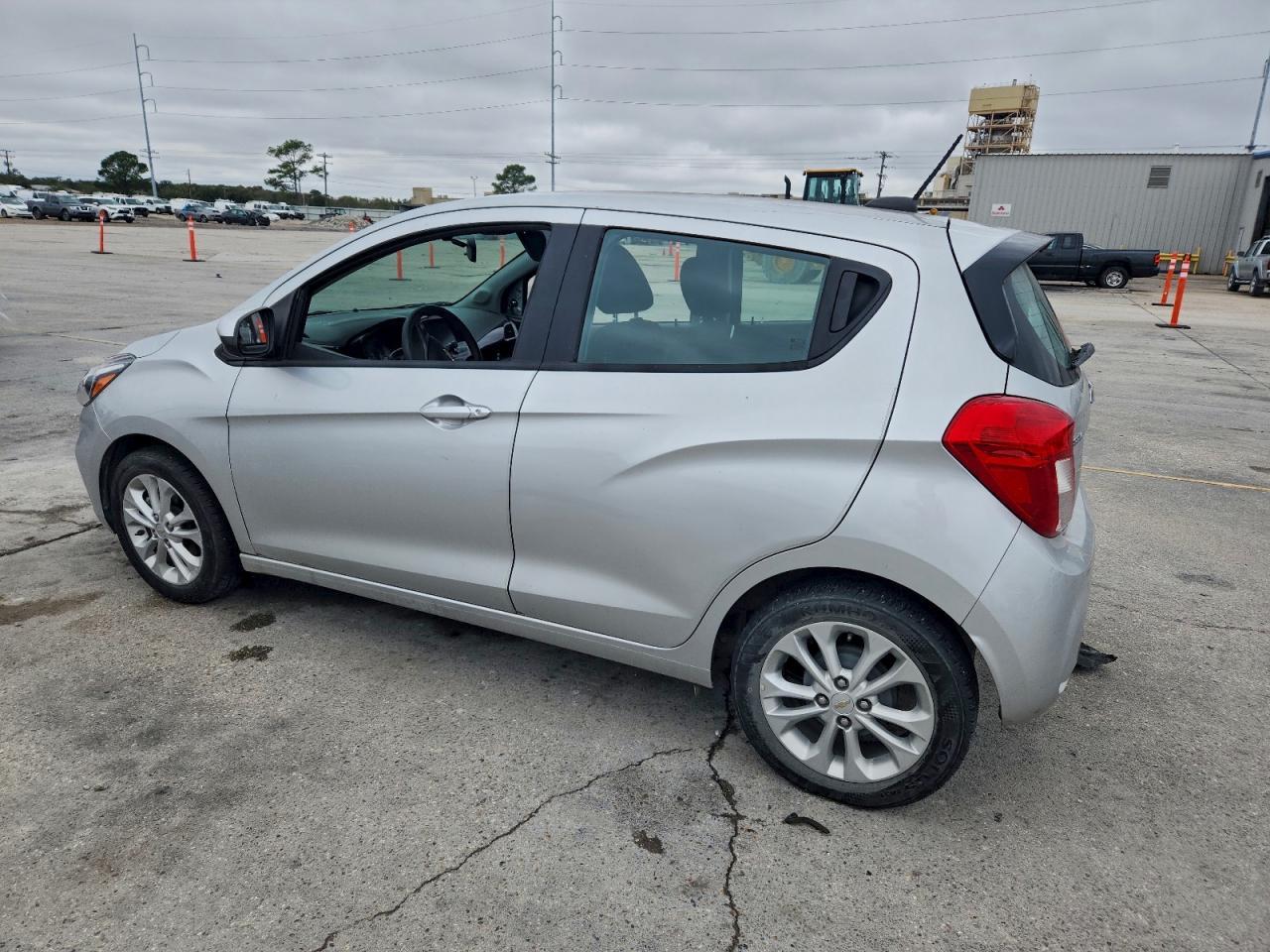 2022 Chevrolet Spark 1Lt - Фото 2