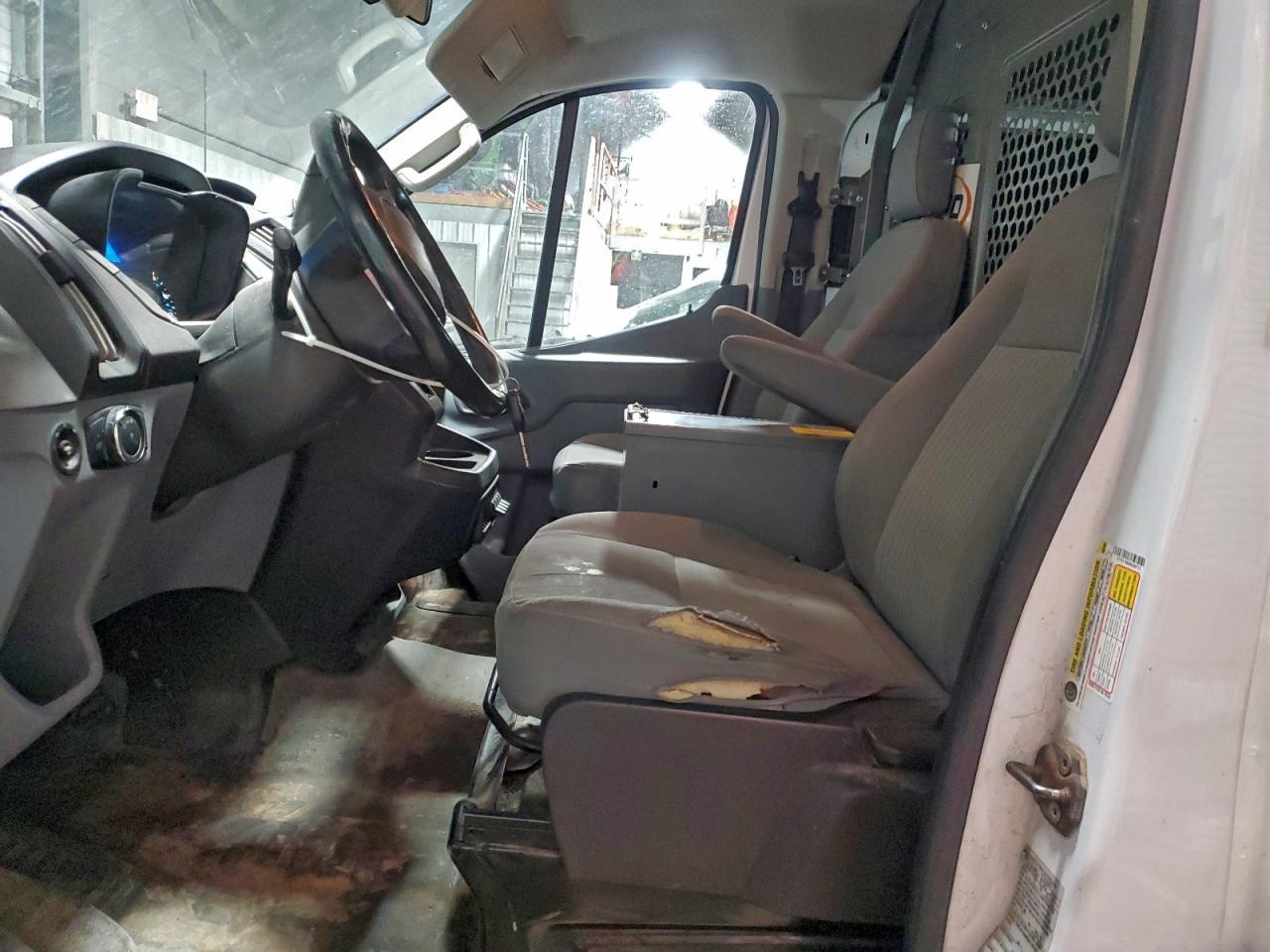 2017 Ford Transit 150 Utility / Service Van - Фото 7