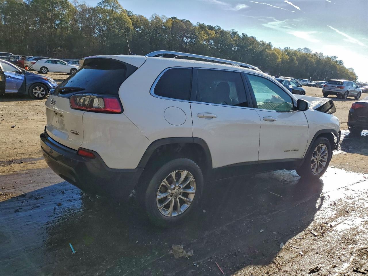 2019 Jeep Cherokee Latitude - Фото 3
