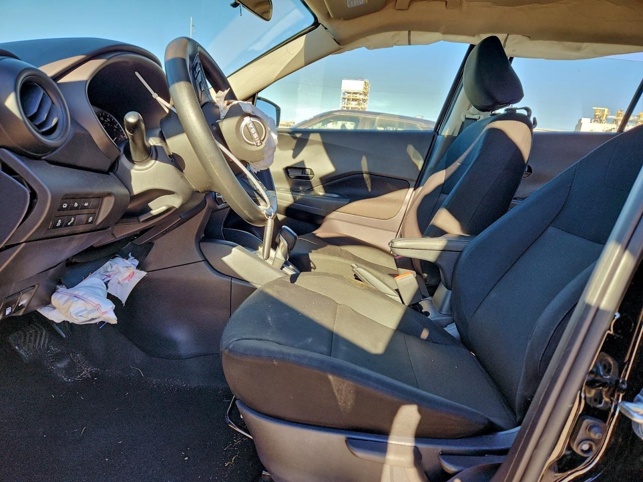 2025 Nissan Kicks Play S - Image 7