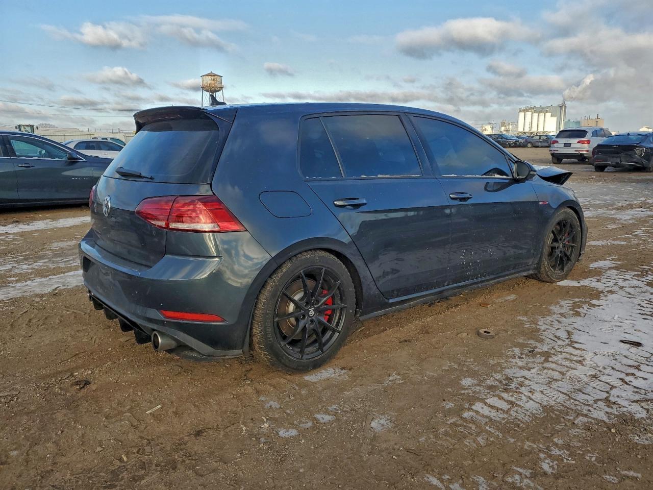2021 Volkswagen Gti S - Фото 3