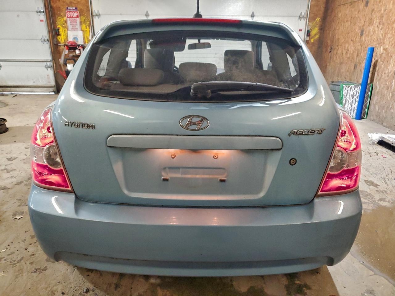 2010 Hyundai Accent Blue - Фото 6