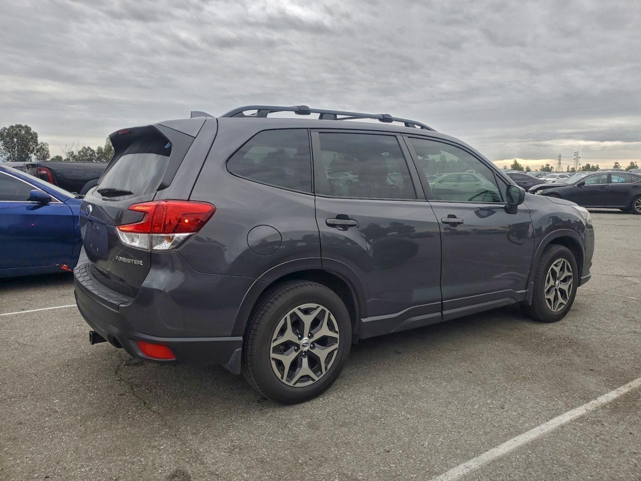 2023 Subaru Forester Premium - Фото 3