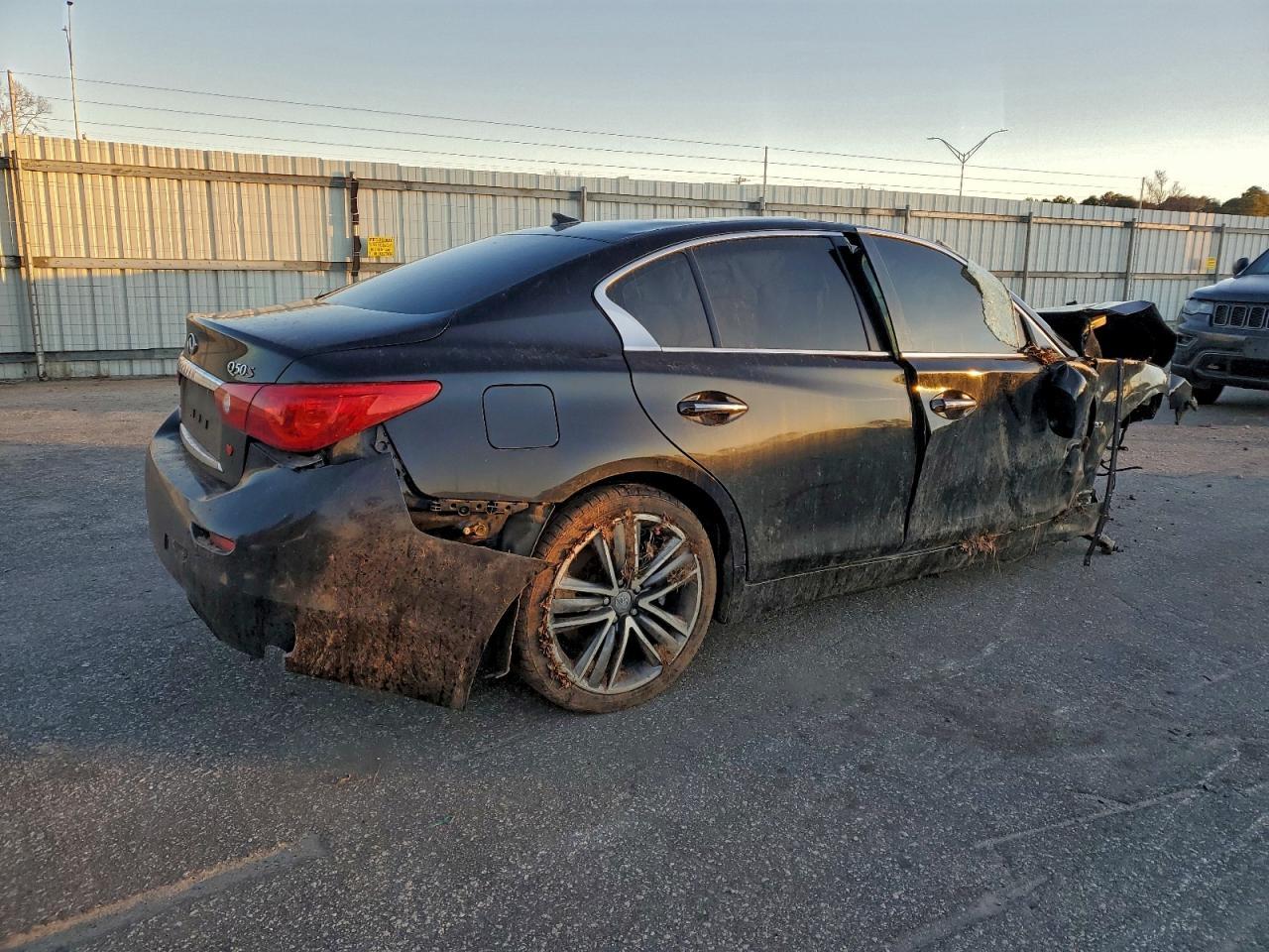2015 Infiniti Q50 Base - Фото 3