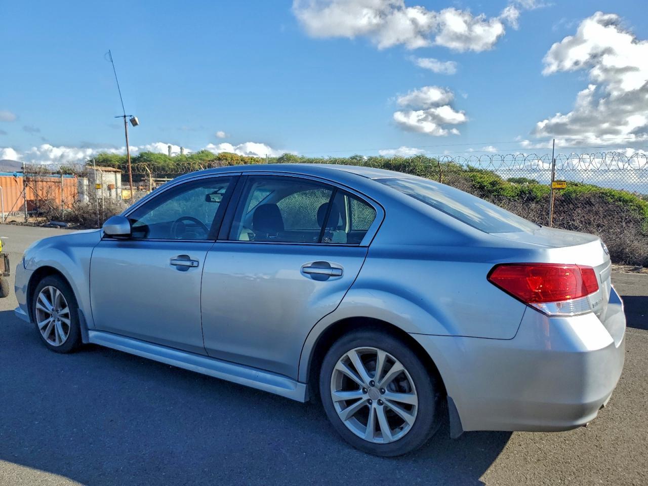 2013 Subaru Legacy - Image 2