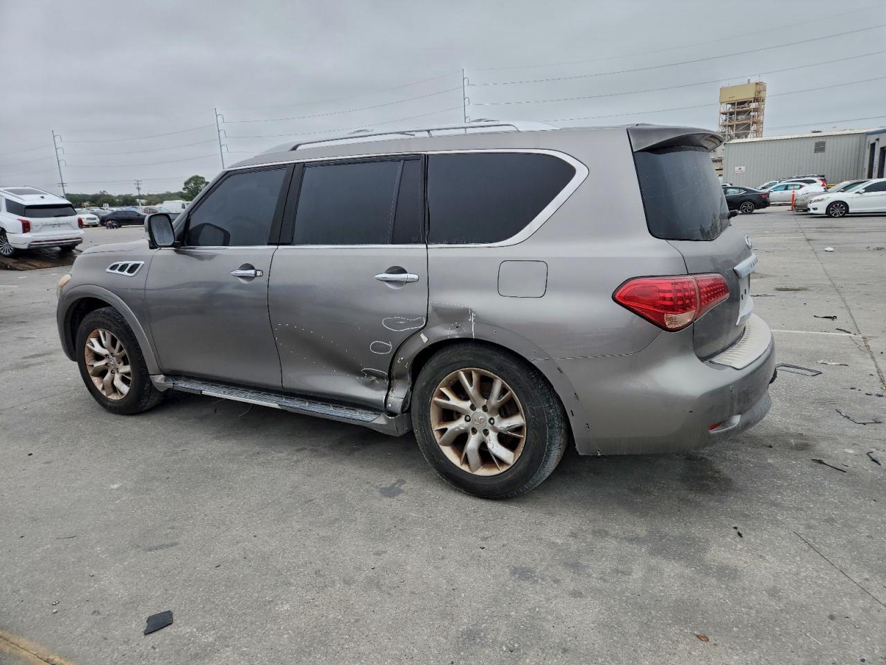 2012 Infiniti Qx56 - Image 2