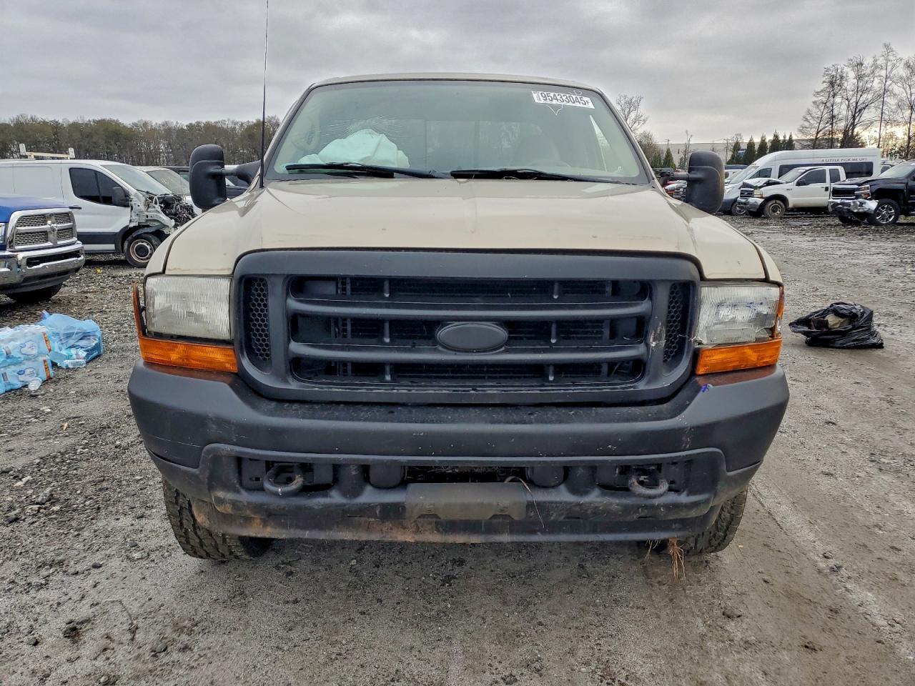 2001 Ford F250 Super Duty - Image 5
