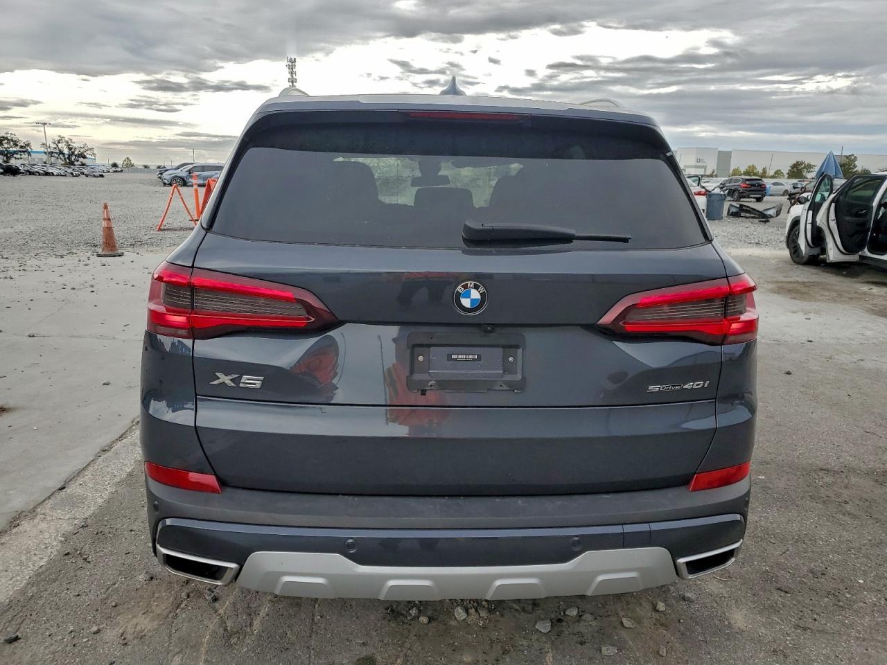2021 BMW X5 Sdrive 40I - Image 6