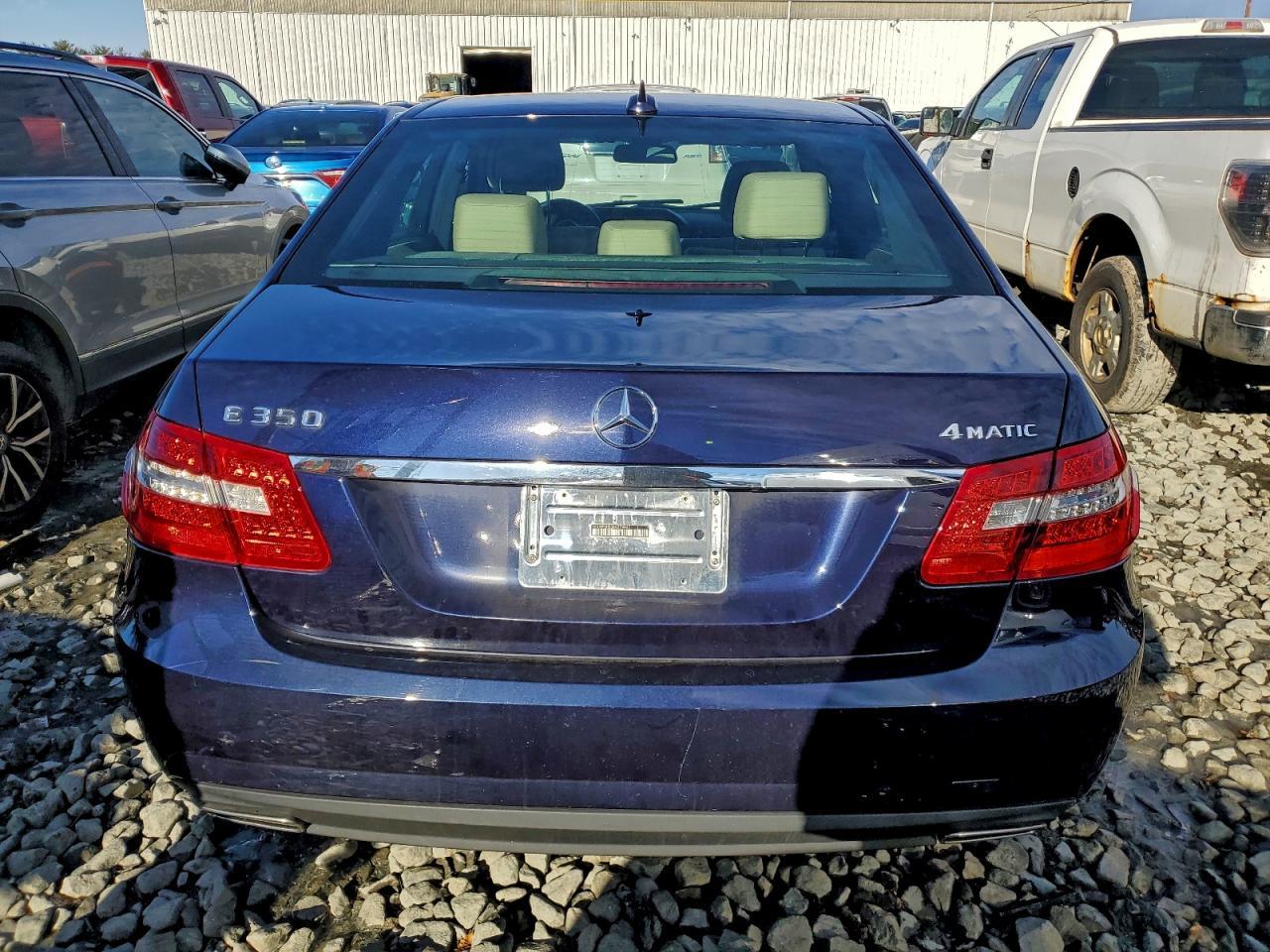 2011 Mercedes-Benz E 350 4Matic - Фото 6
