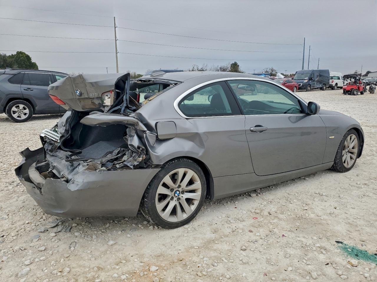 2012 BMW 328 I Sulev - Image 3