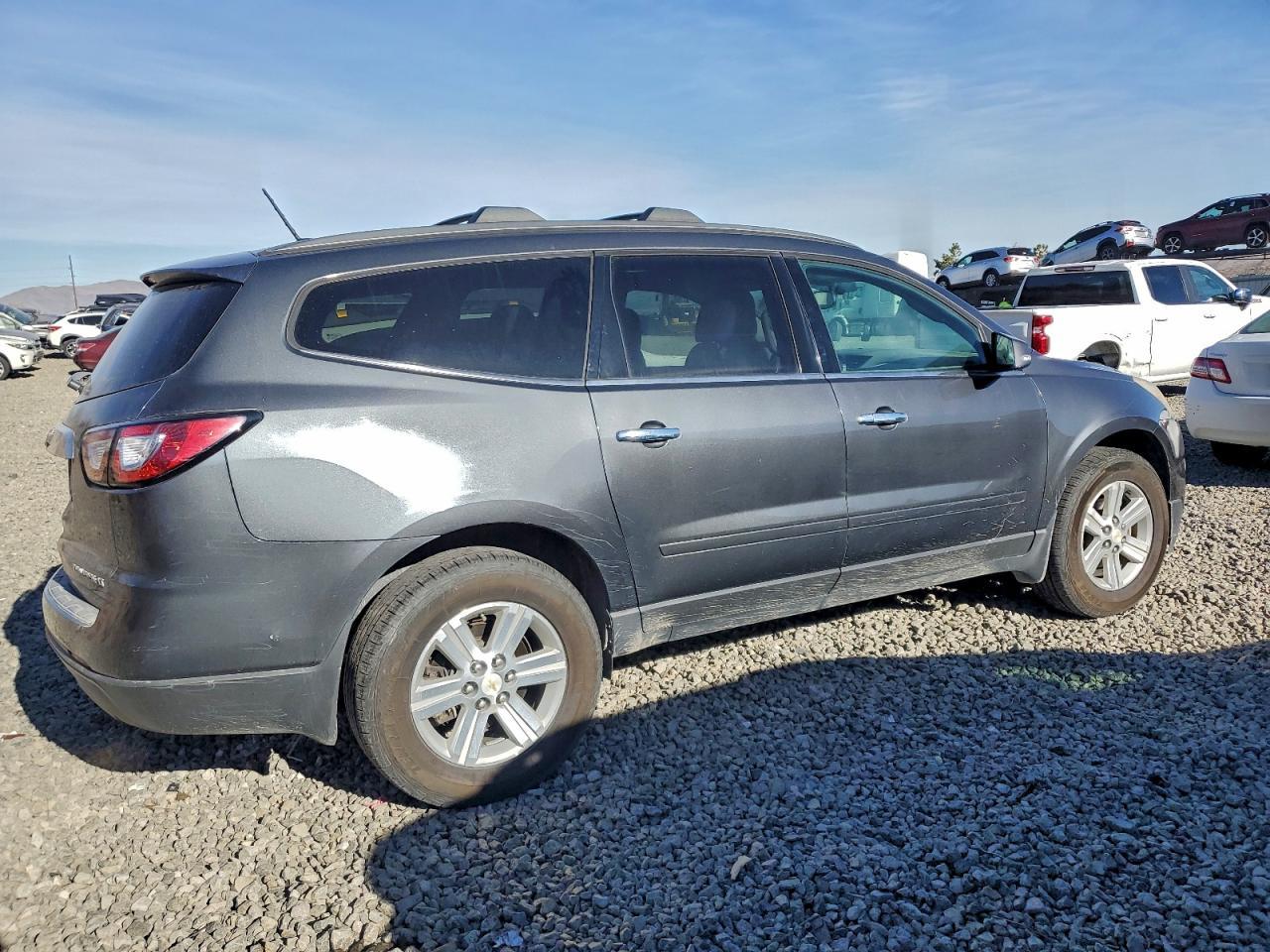 2014 Chevrolet Traverse Lt - Image 3