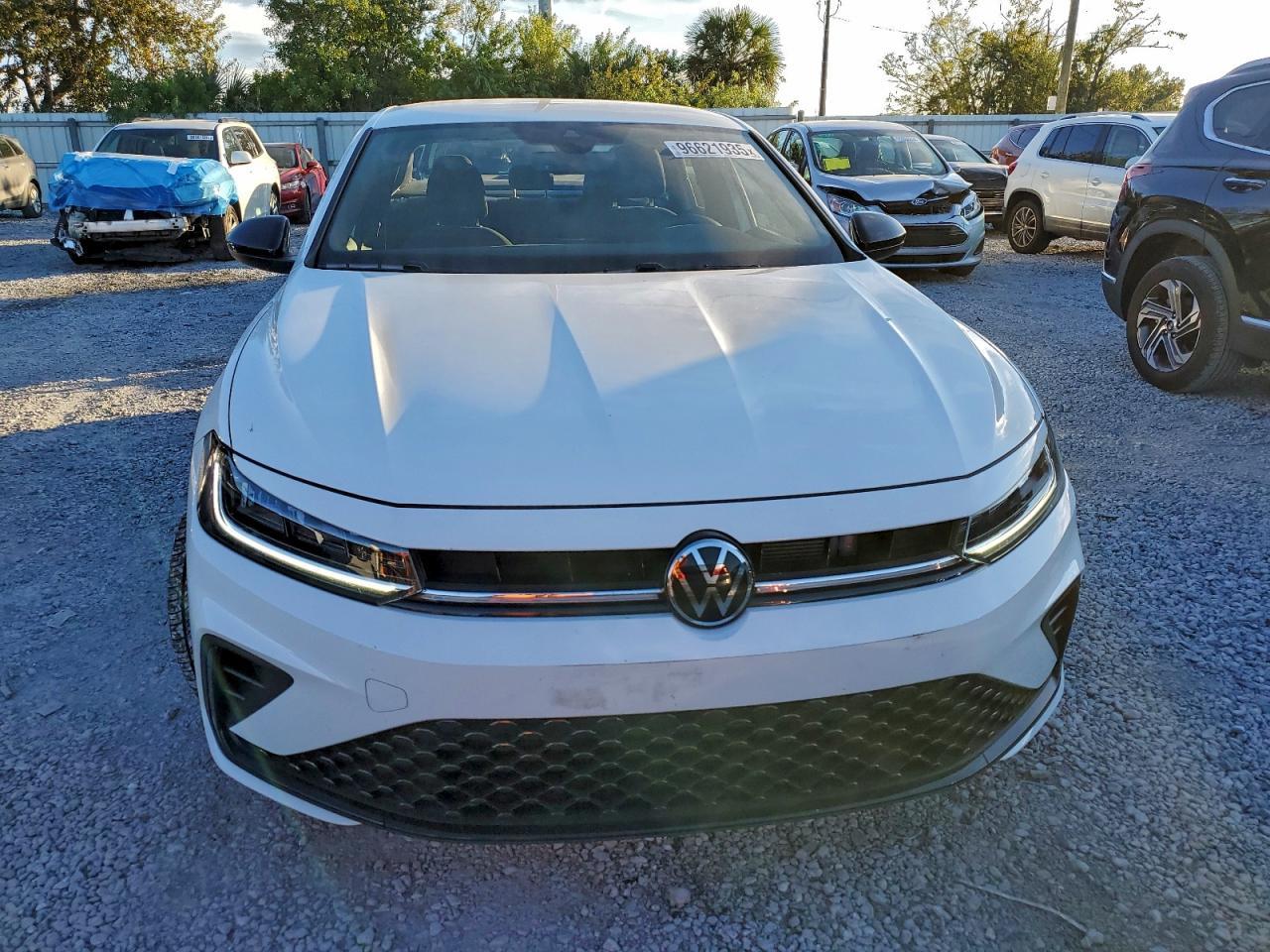 2025 Volkswagen Jetta Sport - Image 5