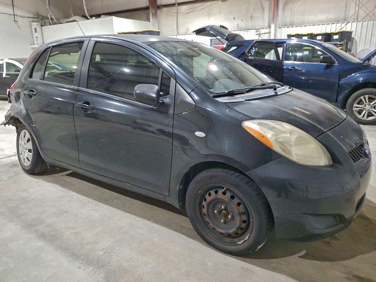 2010 Toyota Yaris - Image 4